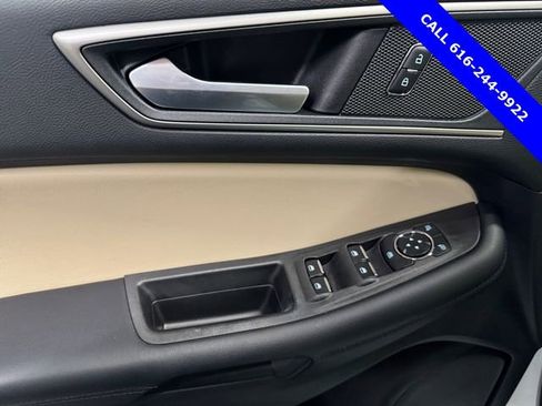 Used 2022 Ford Edge SEL w/ Convenience Package image 25