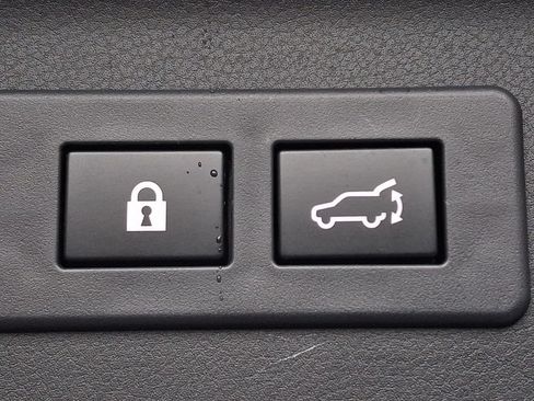 Used 2025 Subaru Forester Touring AWD/4WD image 29