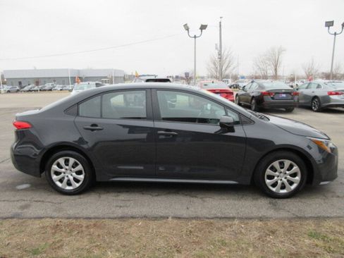 Used 2024 Toyota Corolla LE image 6