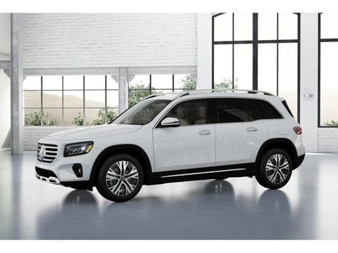 Certified 2025 Mercedes-Benz GLB 250 image 36
