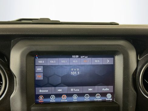 Used 2023 Jeep Wrangler Unlimited Sport AWD/4WD image 19