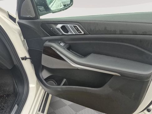 Used 2024 BMW X7 xDrive40i image 43