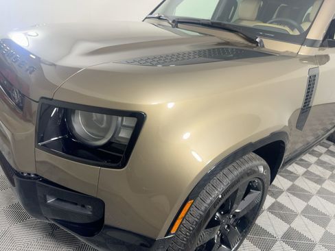 New 2026 Land Rover Defender 110 X-Dynamic SE image 12