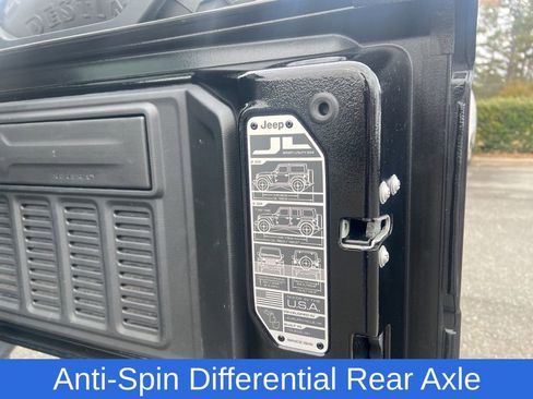 Used 2023 Jeep Wrangler Unlimited w/ Cold Weather Group image 20