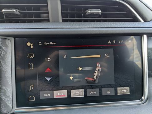 Used 2024 GMC Yukon Denali image 31