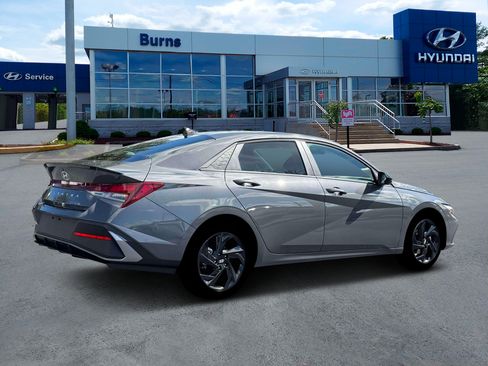 New 2026 Hyundai Elantra Sport FWD image 8