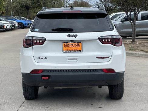 Used 2024 Jeep Compass Trailhawk image 5