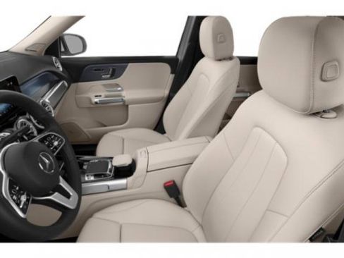Certified 2022 Mercedes-Benz GLB 250 4MATIC image 12
