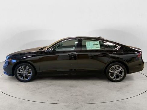 New 2025 Honda Accord EX-L image 2
