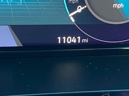 Certified 2025 Volkswagen Atlas Cross Sport SEL image 13