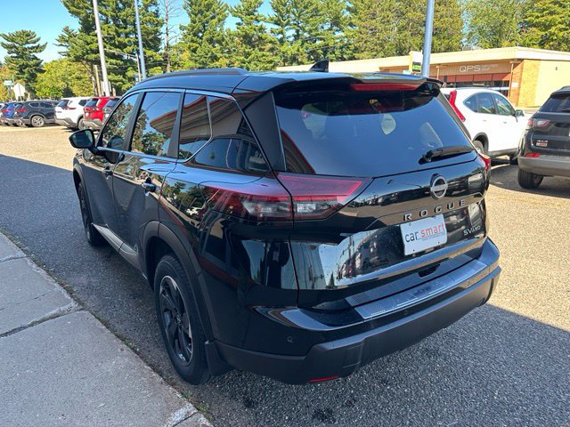 Used 2024 Nissan Rogue SV w/ SV Premium Package AWD/4WD image 5