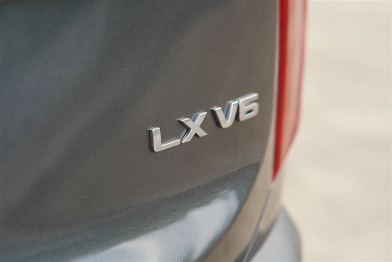 Used 2020 Kia Telluride LX AWD/4WD image 37