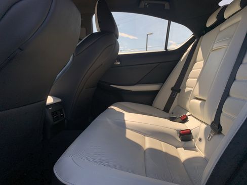 Used 2022 Lexus IS 350 F Sport image 32