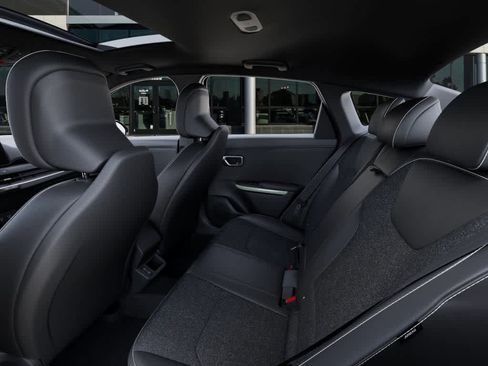 New 2025 Kia K4 GT-Line w/ GT-Line Sunroof Package image 18