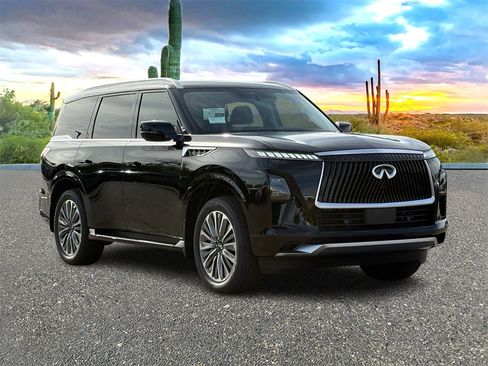 New 2026 INFINITI QX80 Luxe image 2