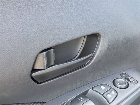 New 2025 Nissan Kicks Play S image 13