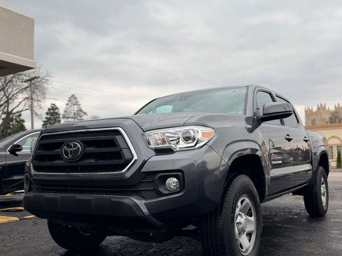 Used 2023 Toyota Tacoma SR5 RWD image 1