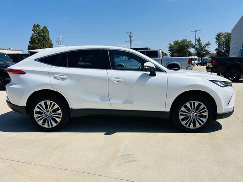 Used 2023 Toyota Venza Limited AWD/4WD image 39