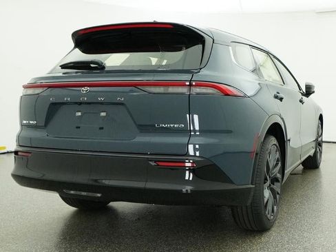 New 2026 Toyota Crown Signia image 24