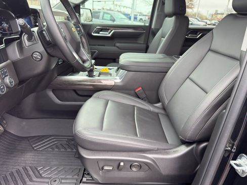 Used 2025 Chevrolet Silverado 1500 LTZ w/ Z71 Off-Road Package image 12