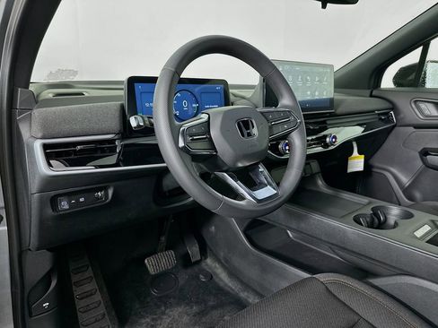 New 2026 Honda Prologue EX image 9