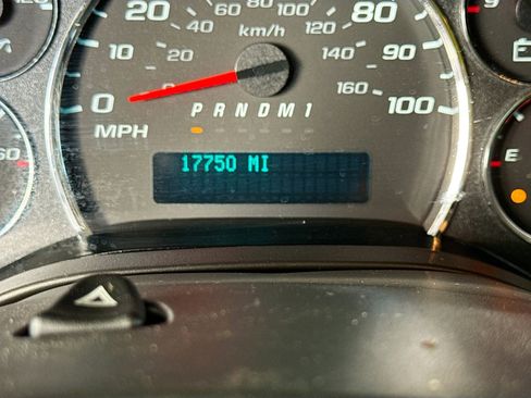 Used 2023 Chevrolet Express 2500 Work Van w/ Driver Convenience Package image 16