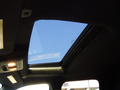 Used 2017 RAM 1500 Rebel w/ Luxury Group image 29