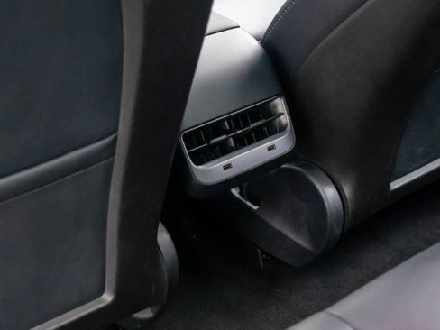 Used 2020 Tesla Model 3 Standard Range Plus image 17