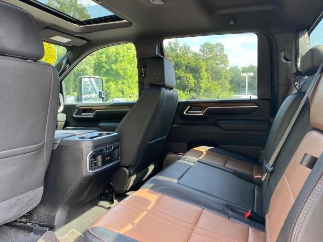 Used 2025 Chevrolet Silverado 3500 High Country w/ High Country Premium Package AWD/4WD image 26