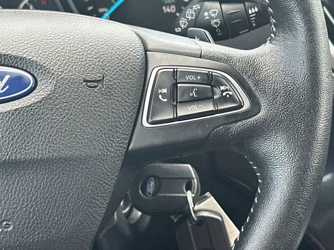 Used 2018 Ford Escape SE w/ SE Sport Appearance Package image 25