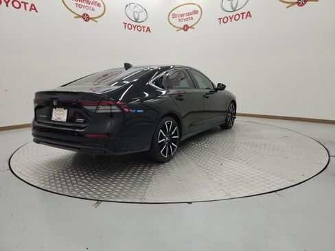 Used 2024 Honda Accord Touring image 8