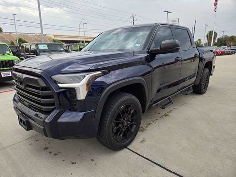 Used 2023 Toyota Tundra SR5 AWD/4WD image 7