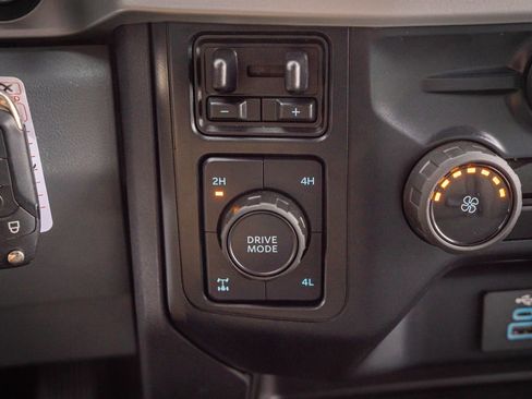 Used 2024 Ford F250 XLT w/ FX4 Off-Road Package AWD/4WD image 24