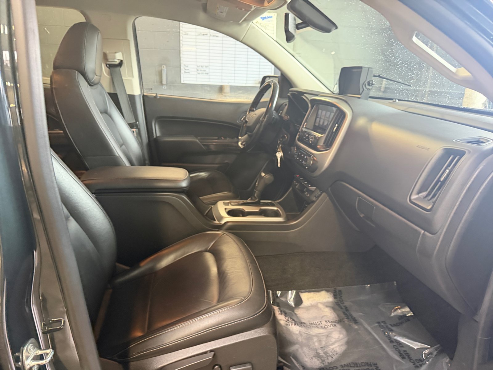 Used 2017 Chevrolet Colorado LT w/ Luxury Package, Chrome AWD/4WD image 17