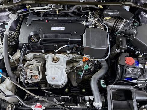 Used 2017 Honda Accord EX-L image 33