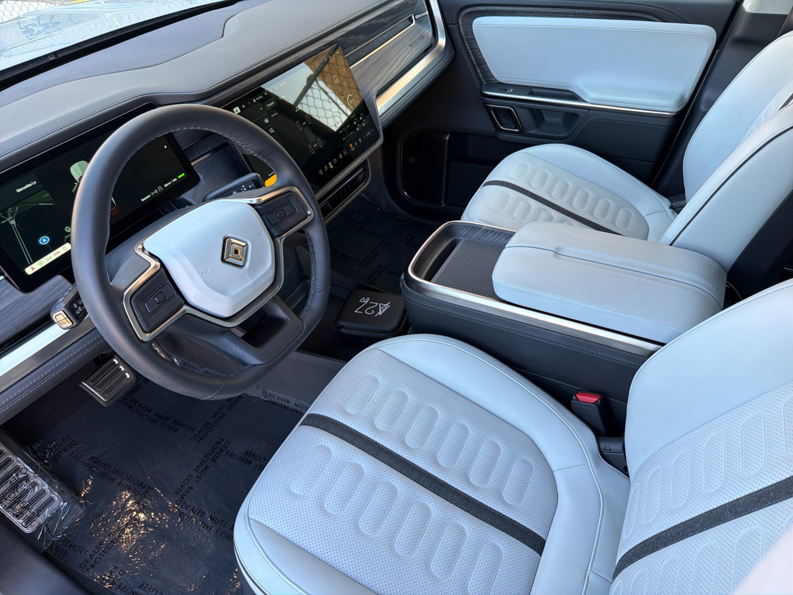 Used 2024 Rivian R1S Adventure Quad AWD/4WD image 9