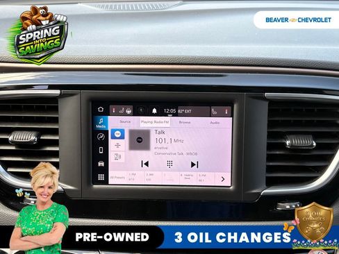 Used 2023 Chrysler Voyager LX FWD image 19