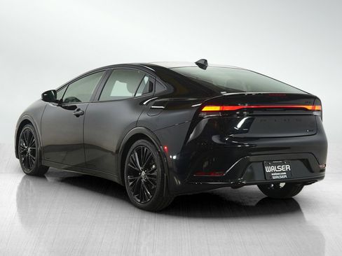 Used 2025 Toyota Prius AWD image 3