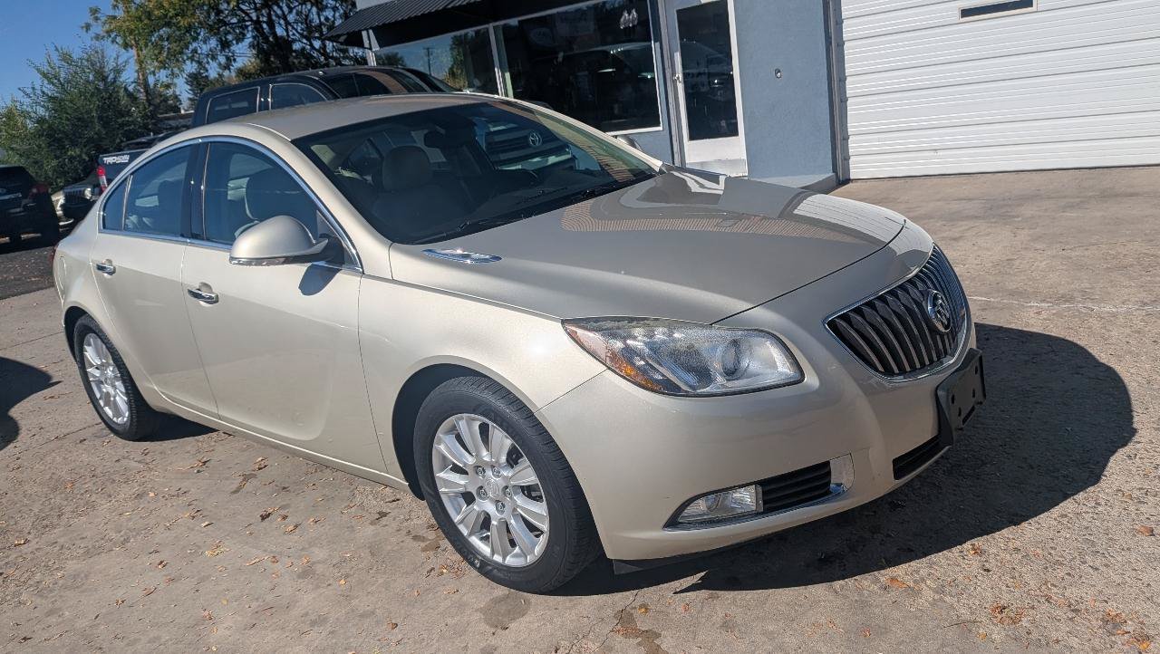 Used 2013 Buick Regal Premium FWD image 3