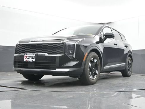 Used 2026 Kia Sportage LX FWD image 45