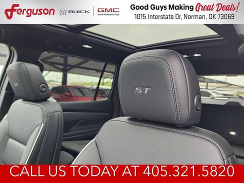 New 2026 Buick Enclave Sport Touring w/ Power Package FWD image 17