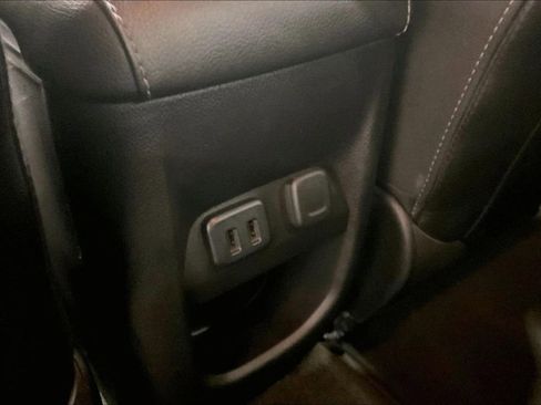 Used 2016 GMC Canyon SLT w/ Driver Alert Package AWD/4WD image 35