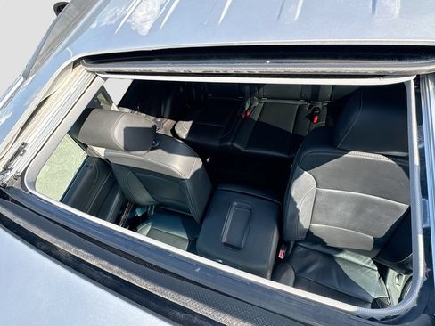 Used 2018 Chevrolet Tahoe LT RWD image 25