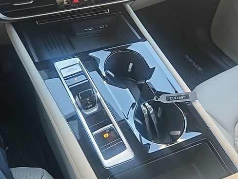 New 2026 Volkswagen Atlas SE AWD/4WD image 35