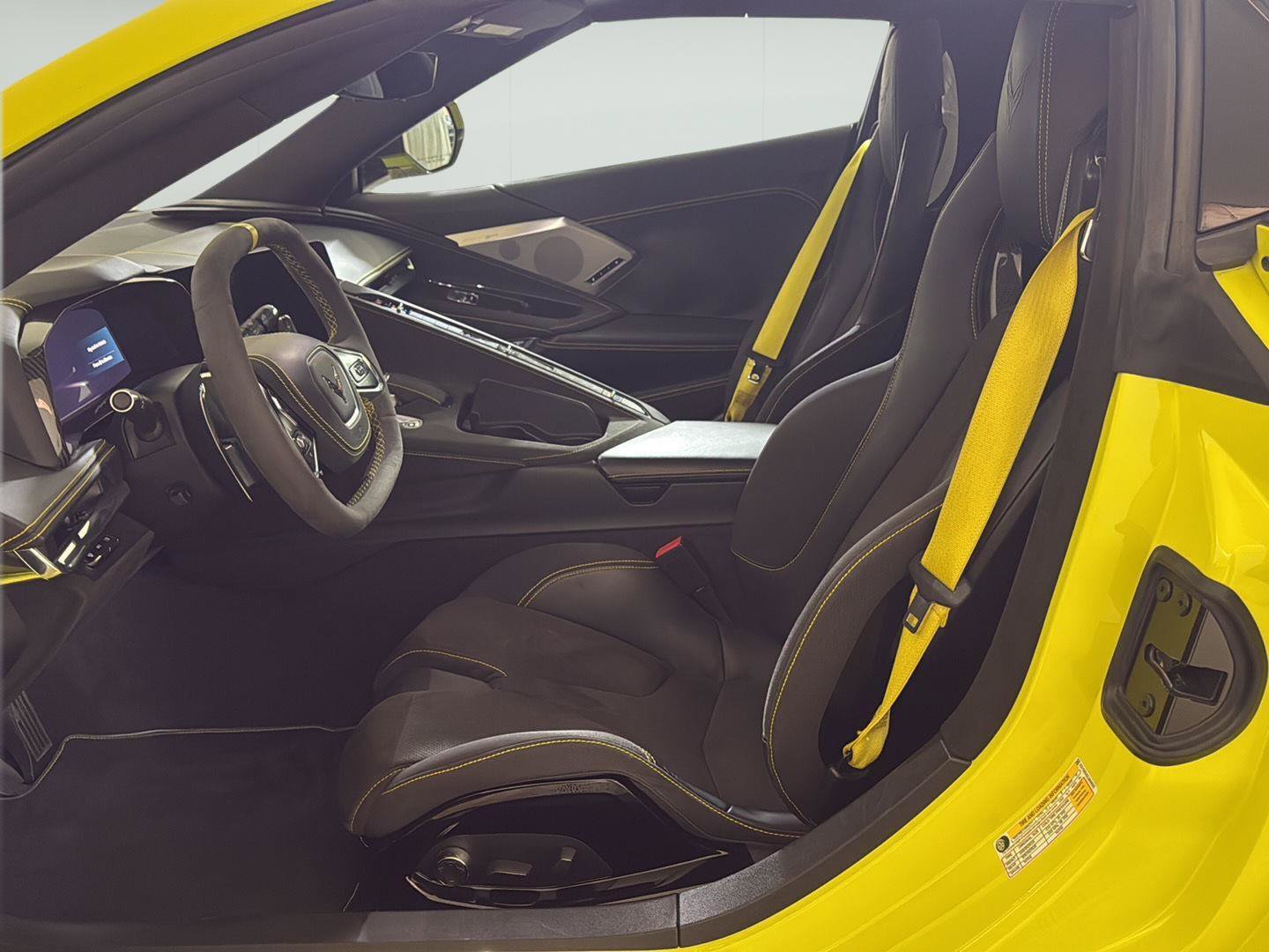 Used 2020 Chevrolet Corvette Stingray Premium Conv w/ 3LT Preferred Equipment Group RWD image 13
