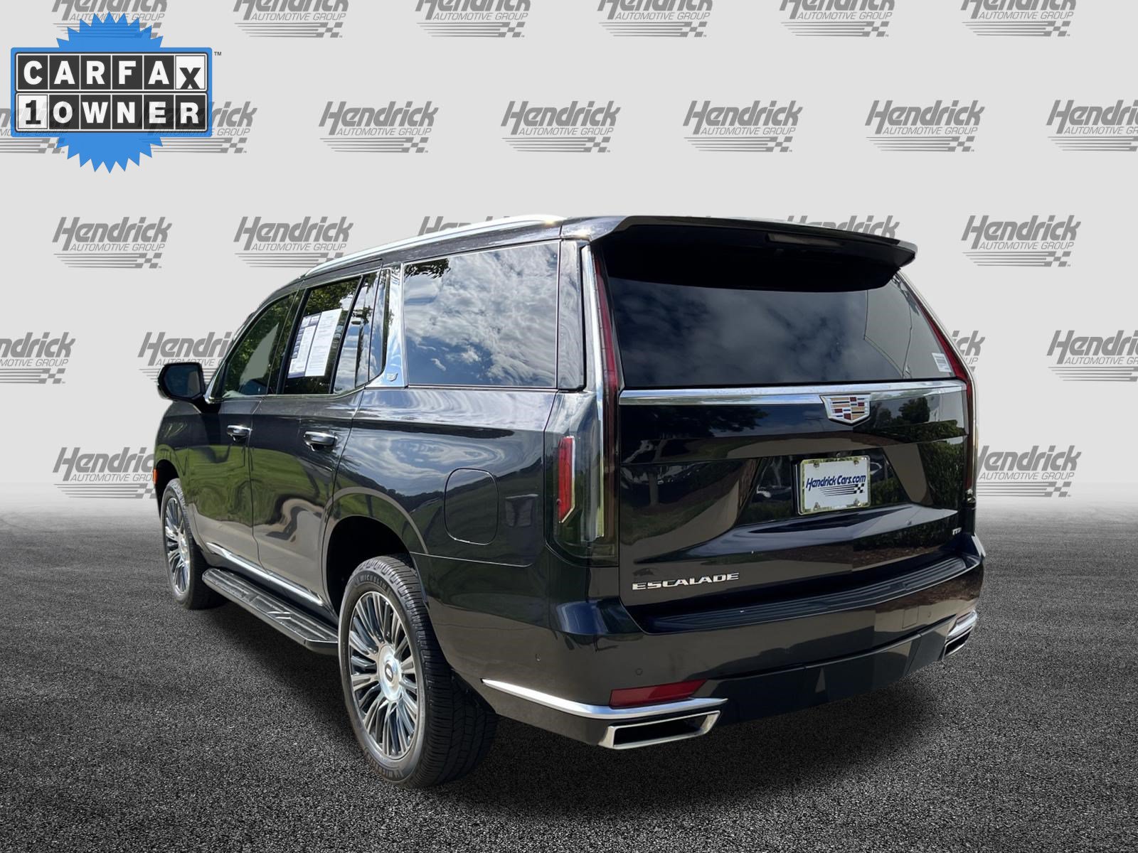 Used 2023 Cadillac Escalade Premium Luxury w/ LPO, Illumination Package AWD/4WD image 7