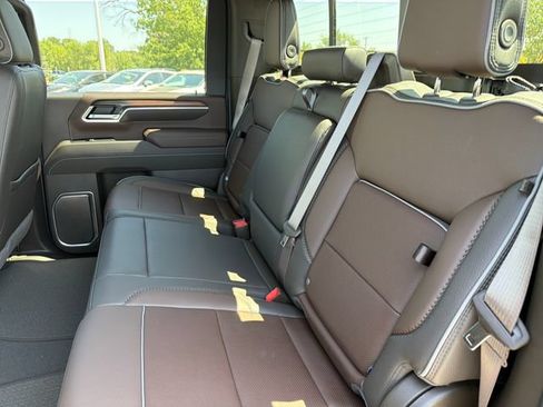 New 2026 GMC Sierra 2500 Denali w/ Denali Reserve Package AWD/4WD image 21