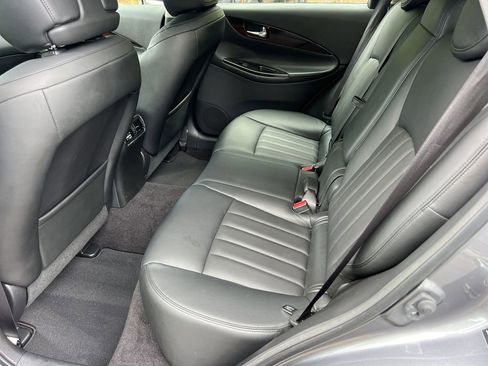 Used 2017 INFINITI QX50 AWD w/ Deluxe Touring Package image 16