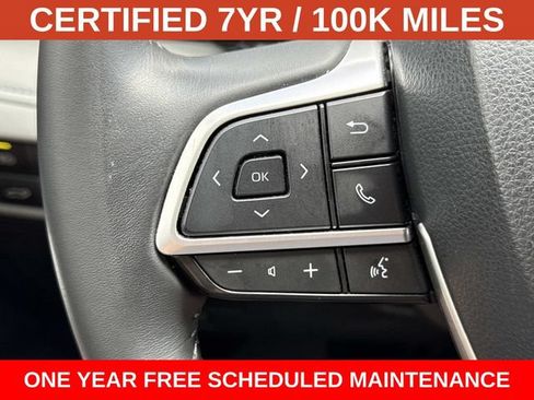 Used 2023 Toyota Highlander XLE FWD image 25