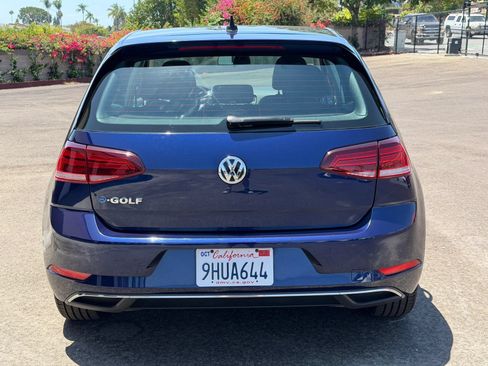 Used 2017 Volkswagen e-Golf SE FWD image 6